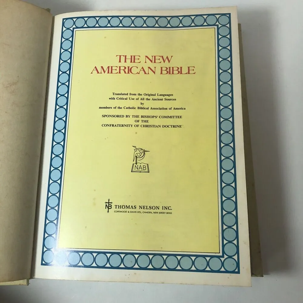 Holy Bible New American Bible NAB Catholic‎ Family Reference Edition 1971 B
